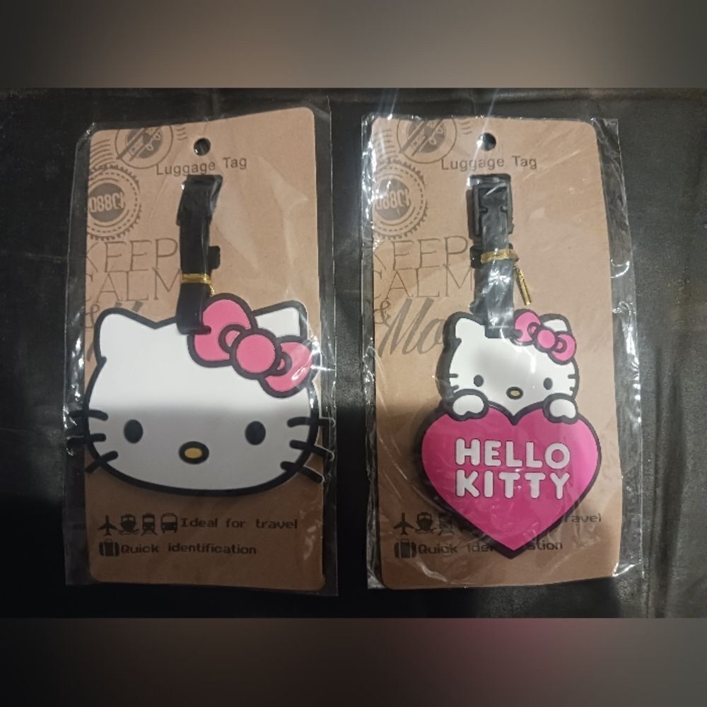 2 Hello Kitty Luggage Tags - Picture 2 of 5